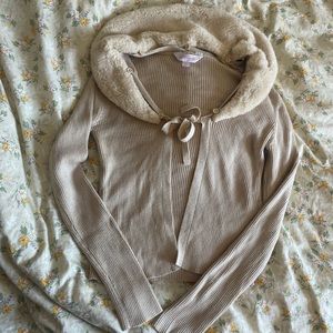 Cream front tie faux fur cardigan